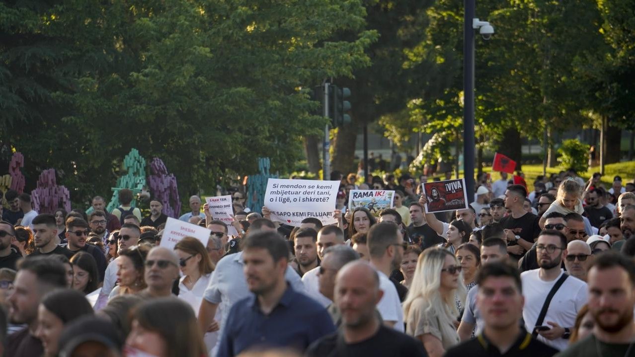 Democratic Disconnect in the Western Balkans: The Weakening of the Opposition and the Politics of the Street
